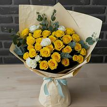 Букет цветов из:  Розы в Староминской