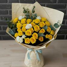 Букет цветов из:  Розы в Староминской