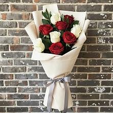 Букет цветов из:  Розы в Староминской