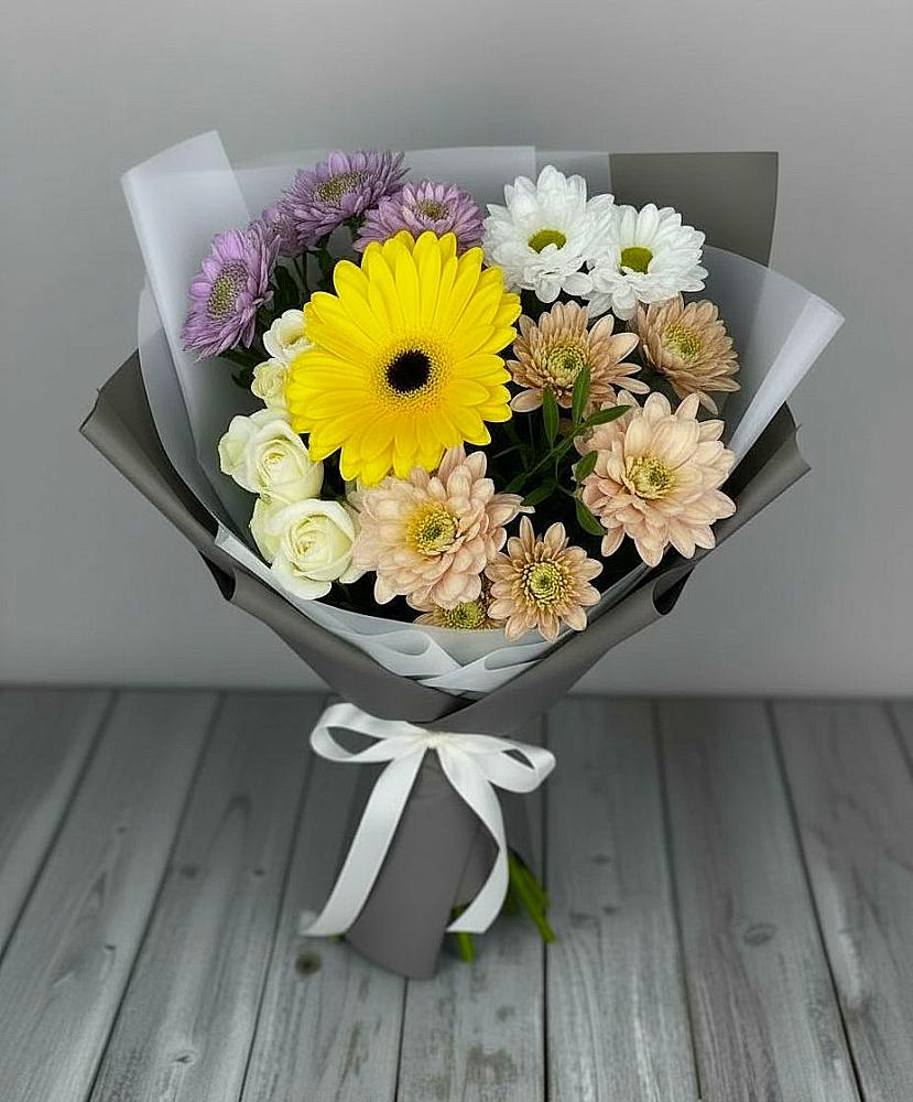 Букет цветов из: Розы, Герберы и Хризантемы в Староминской