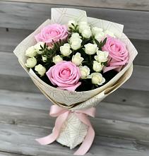 Букет цветов из:  Розы в Староминской