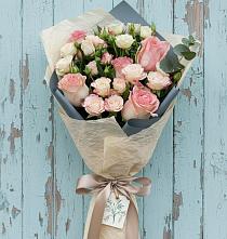 Букет цветов из:  Розы в Староминской