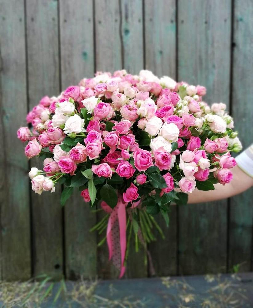 Букет Розовые кустовые розы Натали и Лав Лидия в Староминской