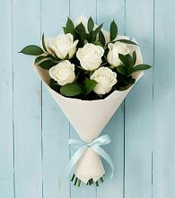 Букет цветов из:  Розы в Староминской