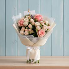 Букет цветов из:  Розы в Староминской
