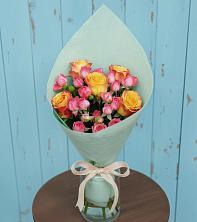 Букет цветов из:  Розы в Староминской