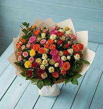 Букет Микс из разноцветных кустовых роз в Староминской