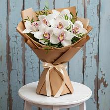 Букет цветов из:  Орхидеи и Розы в Староминской