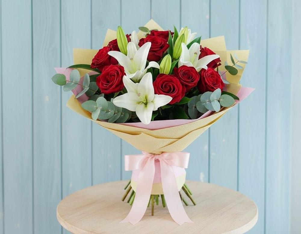 Букет цветов из: Лилии и Розы в Староминской