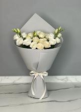 Букет цветов из:  Розы и Лизиантусы в Староминской