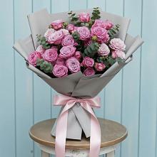 Букет цветов из:  Розы в Староминской